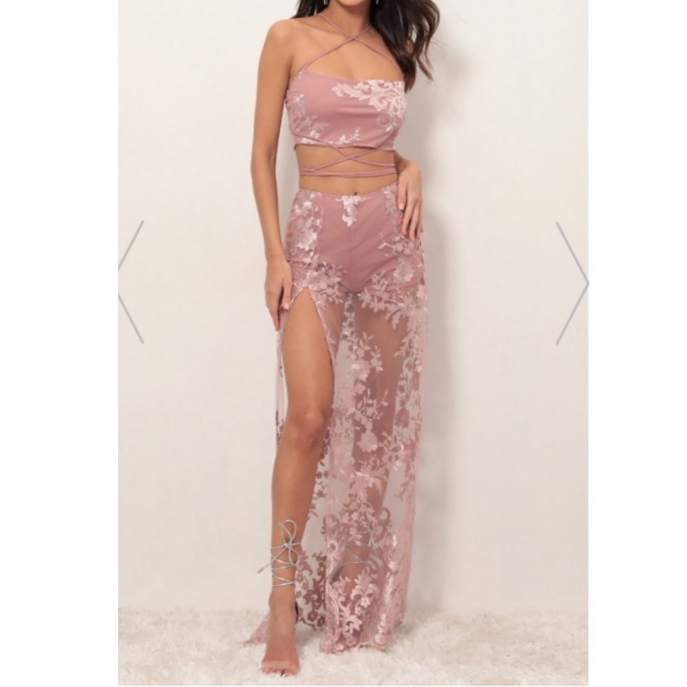 💥SOLD💥 Boho Floral Lace Two Piece Lucy in the Sky, Sz SM